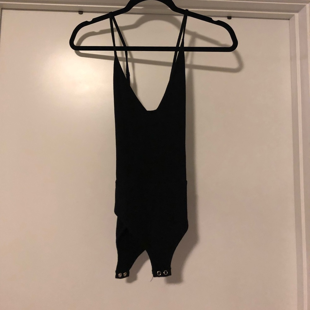 Forever 21 black lowcut Leo